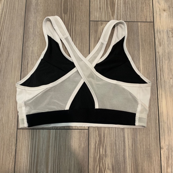Nike Sports Bra - Picture 2 of 2